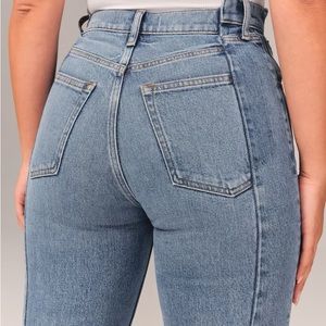 Curve Love Ultra High Rise 90s Straight Jean